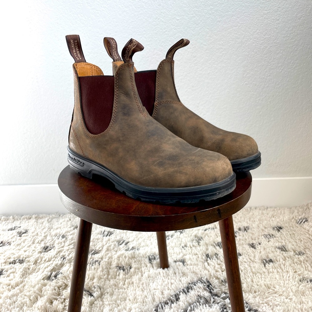Blundstone: Women’s High Top Boots- Rustic Brown (7.5 AU/ 10.5 US / 41.5 EU)